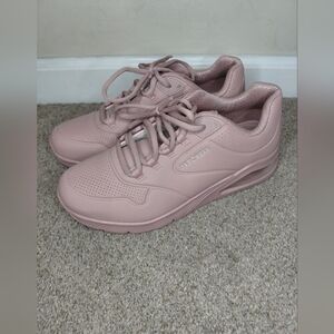 Skechers Women's Size 8.5 Pink Sneakers